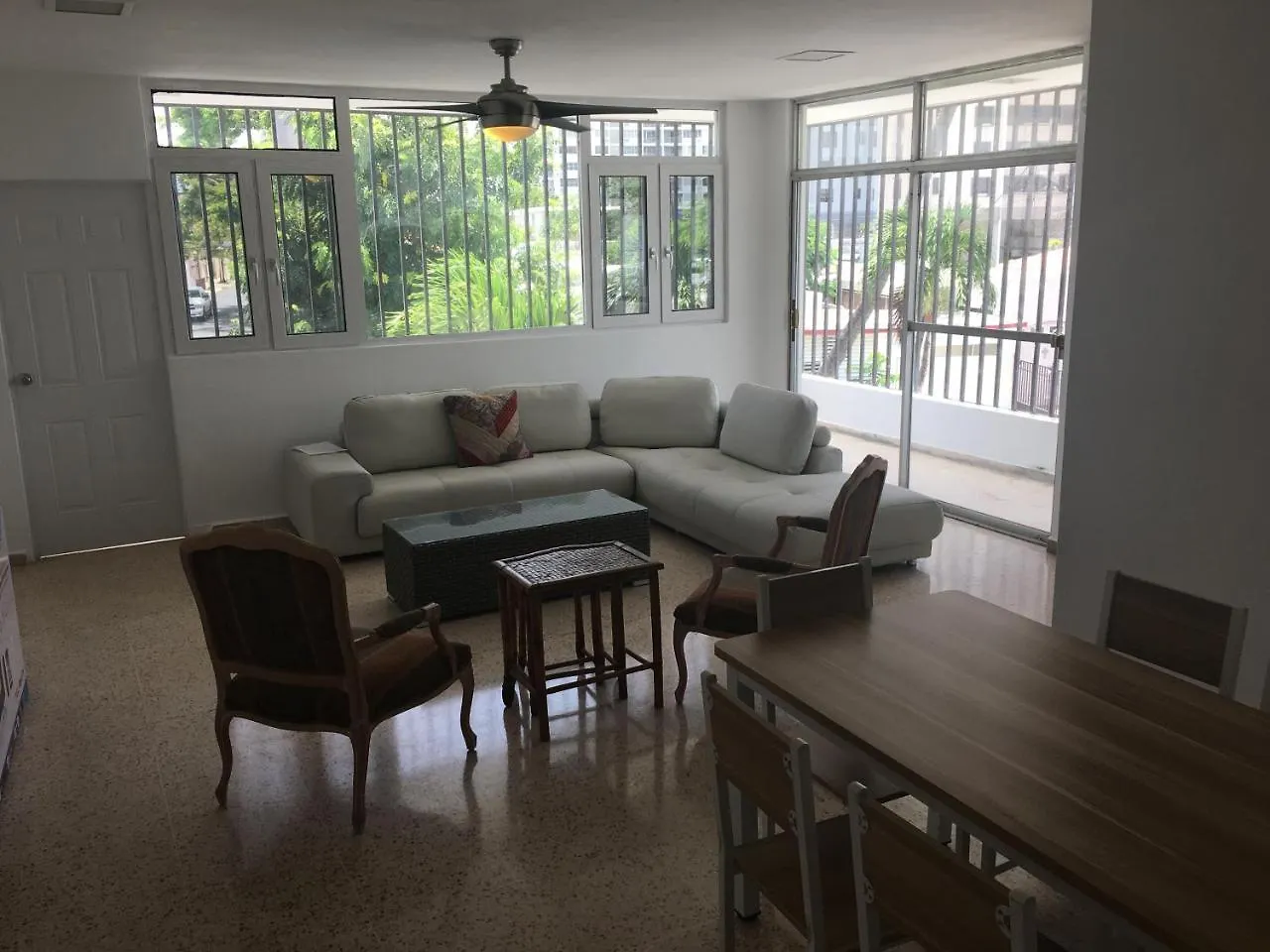 Beach House Hotel San Juan