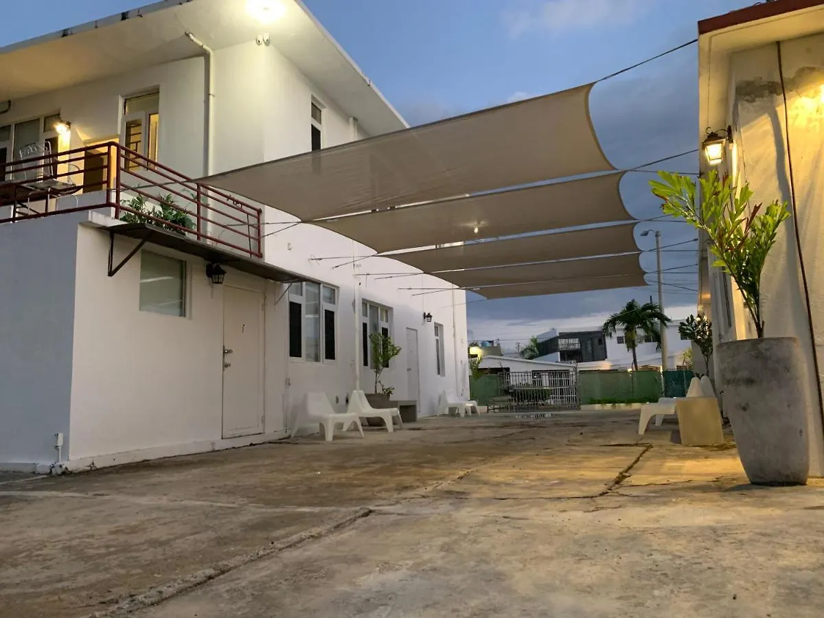 Guest house Beach House Hotel San Juan