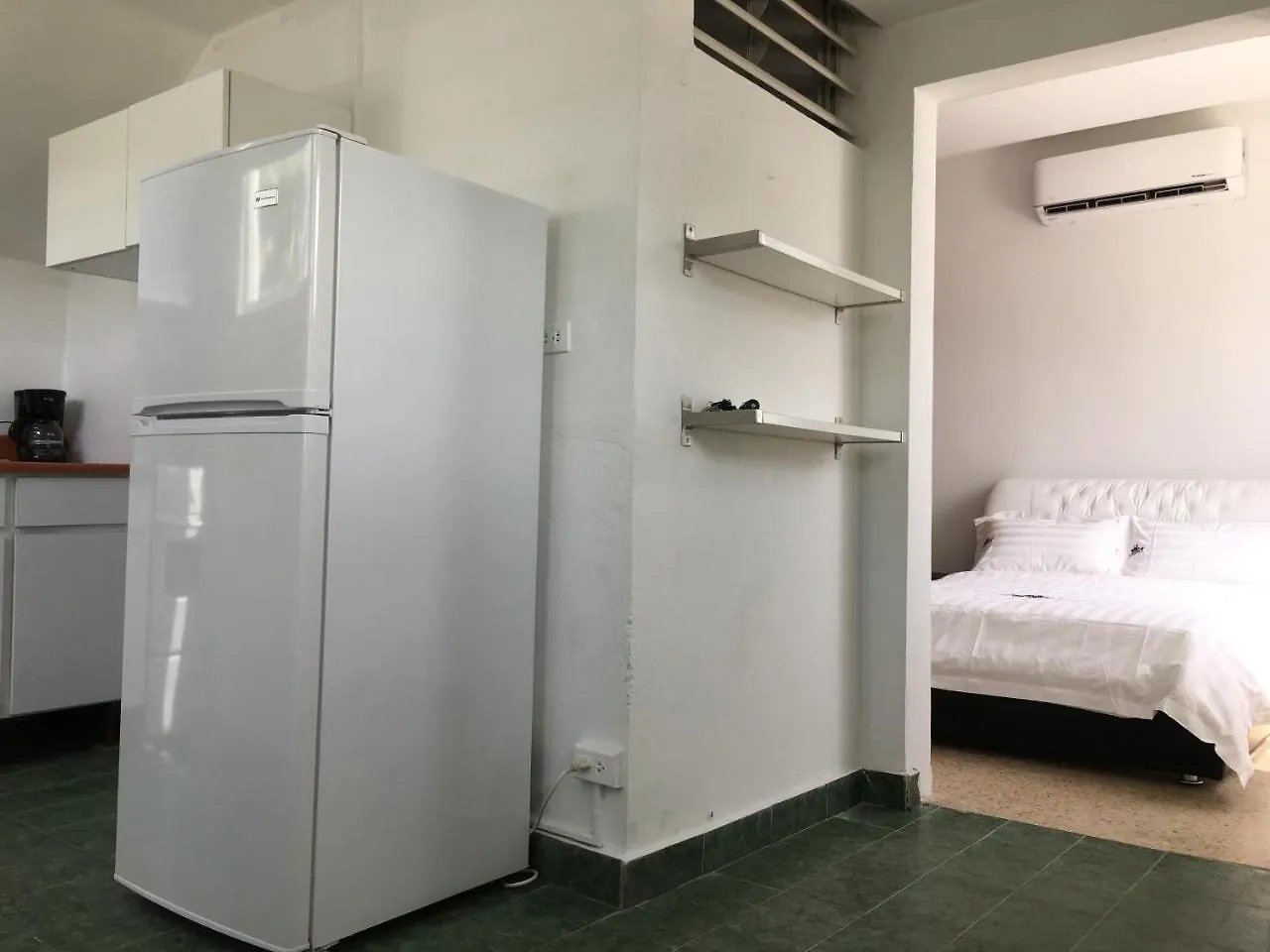 Hotel Beach House San Juan 0*,
